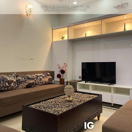 לאהור 3 Bedroom Furnished Holiday Home Near Valencia Town, Lake City & Ring Road מראה חיצוני תמונה
