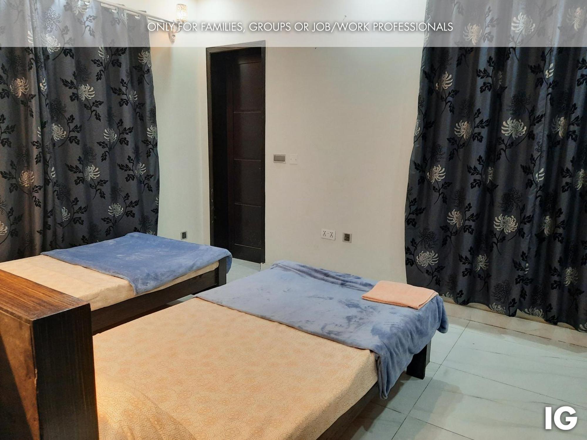 לאהור 3 Bedroom Furnished Holiday Home Near Valencia Town, Lake City & Ring Road מראה חיצוני תמונה